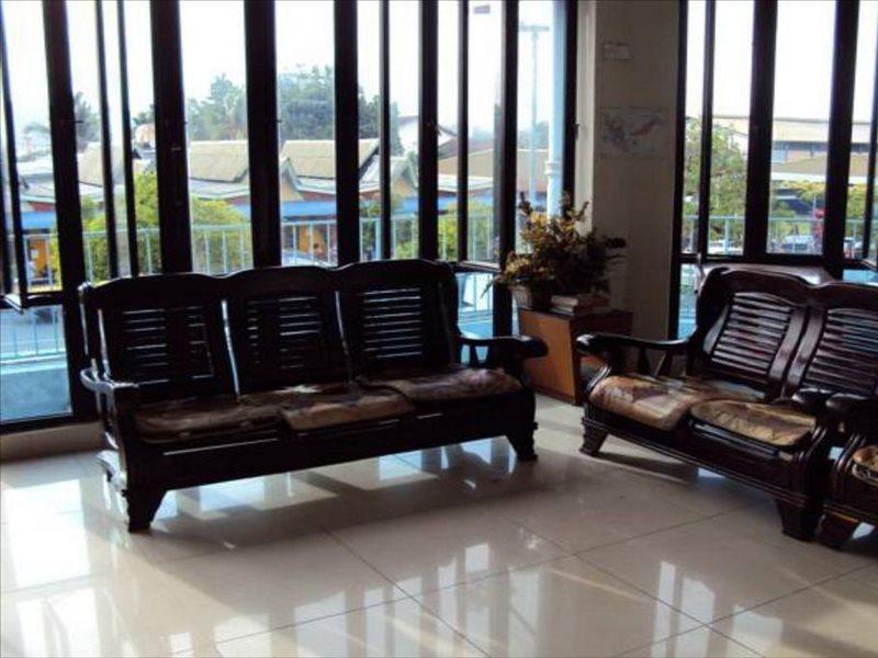 A&J Budget Hotel 亞庇 外观 照片