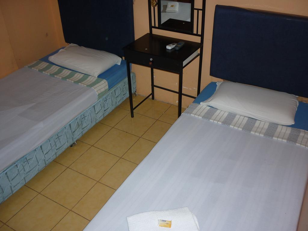 A&J Budget Hotel 亞庇 外观 照片