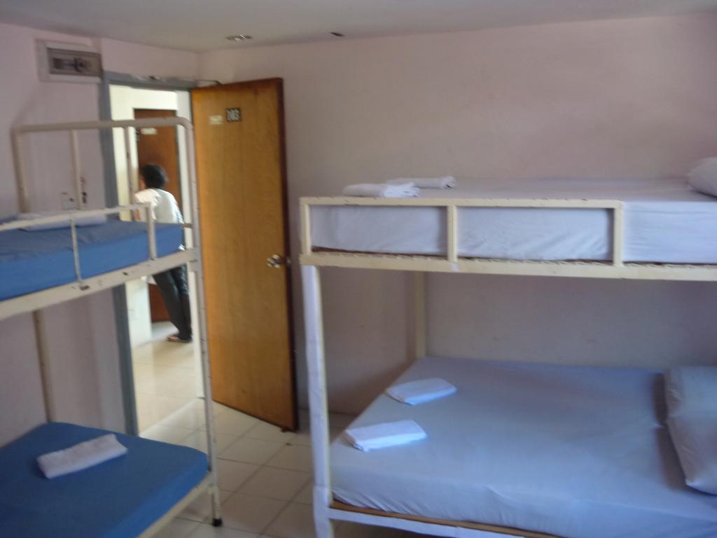 A&J Budget Hotel 亞庇 外观 照片